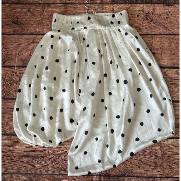 Zara White Polka Dot Midi Skirt Asymmetric Bubble Hem Size Small - Picture 11 of 12